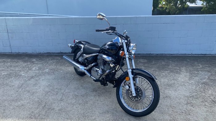 2009 Suzuki VL250 (LC250 INTRUDER) Black