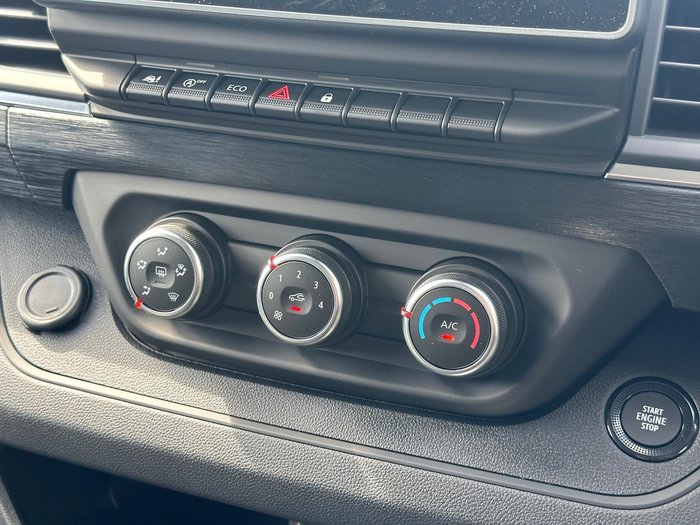 2025 Renault Trafic Premium