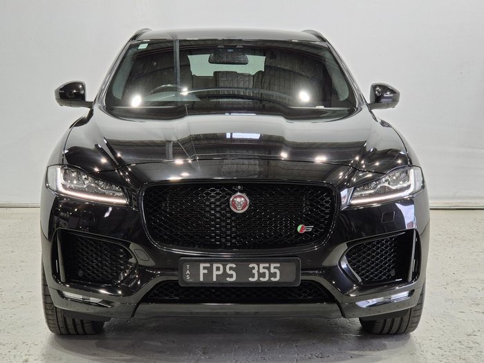 2019 Jaguar F-PACE 35t S