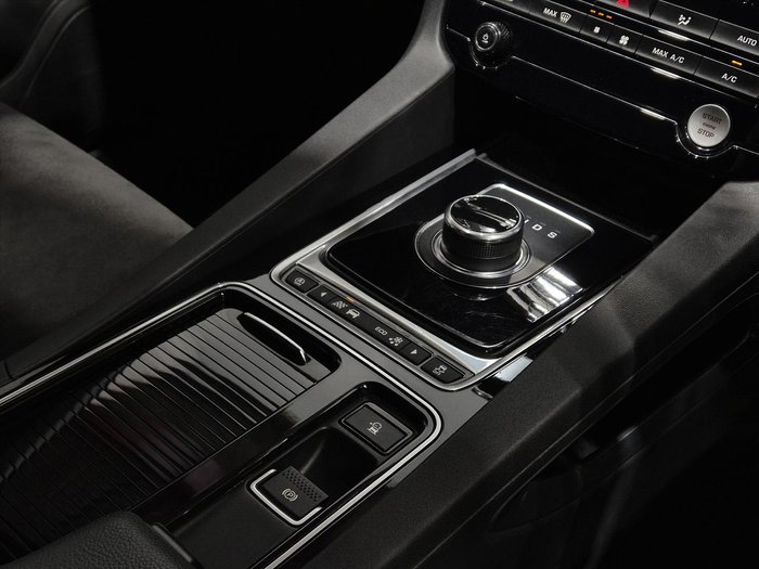 2019 Jaguar F-PACE 35t S