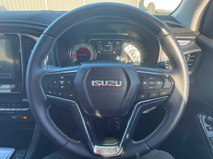 2022 Isuzu MU-X LS-U