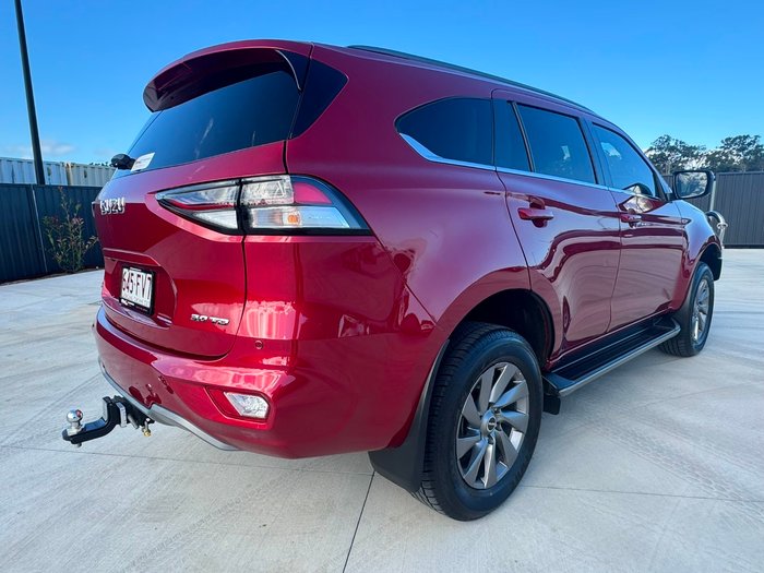 2022 Isuzu MU-X LS-U