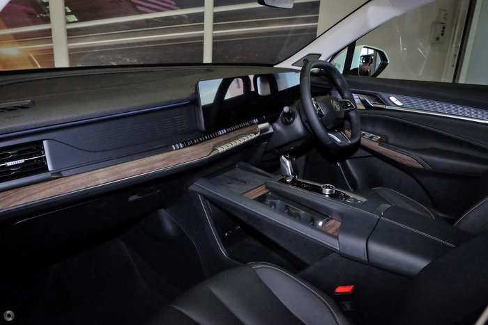 2025 MG QS Essence IS31 MY25 AWD Pearl White