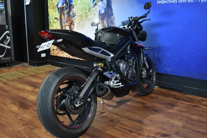 2018 TRIUMPH STREET TRIPLE RS