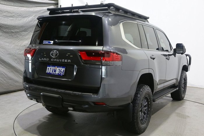 2024 Toyota Landcruiser VX