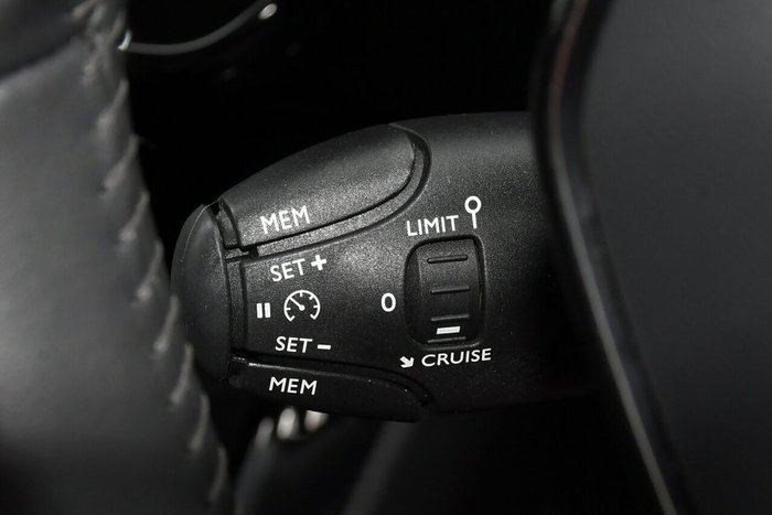 2022 Peugeot 2008 Allure