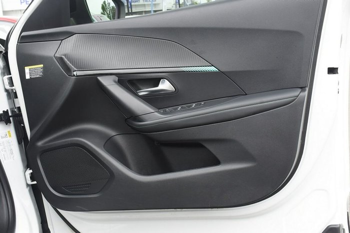 2022 Peugeot 2008 Allure