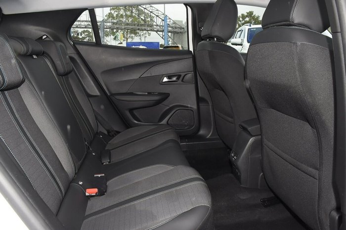 2022 Peugeot 2008 Allure