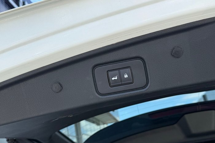 2023 Nissan Pathfinder Ti-L