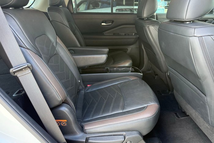 2023 Nissan Pathfinder Ti-L