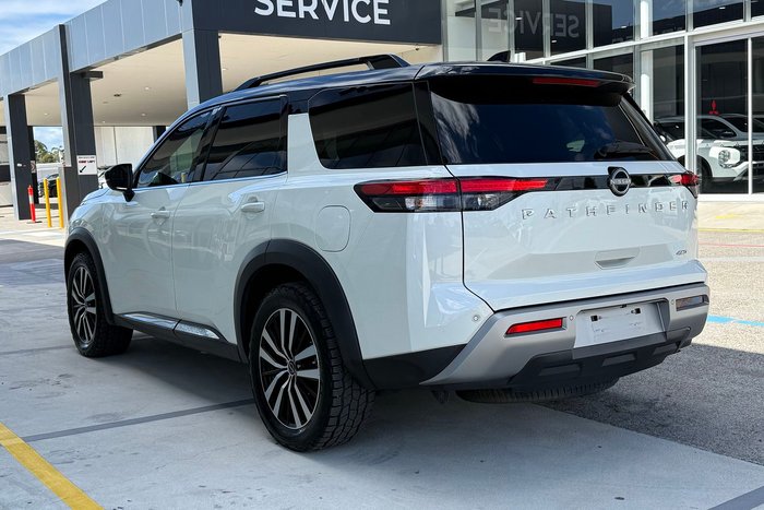 2023 Nissan Pathfinder Ti-L