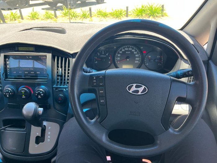 2014 Hyundai iLoad TQ2-V MY15 Creamy White