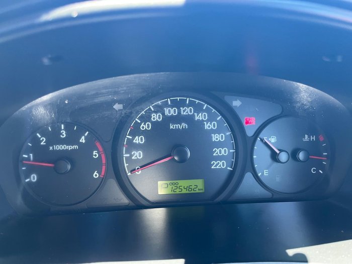 2014 Hyundai iLoad TQ2-V MY15 Creamy White