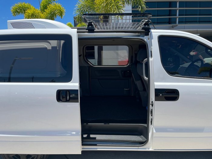 2014 Hyundai iLoad TQ2-V MY15 Creamy White