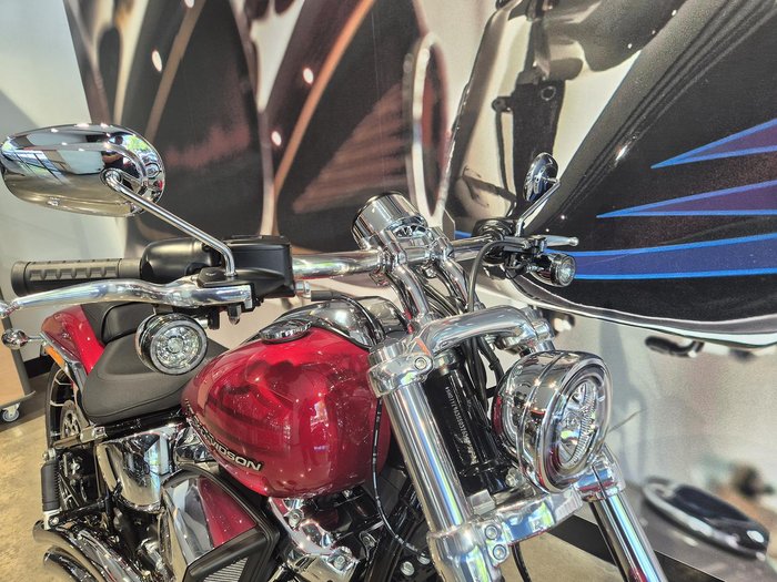 2025 Harley-Davidson Breakout 117 (FXBR) Softail Red