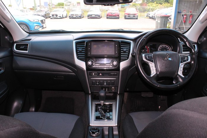 2021 Mitsubishi Triton GLX