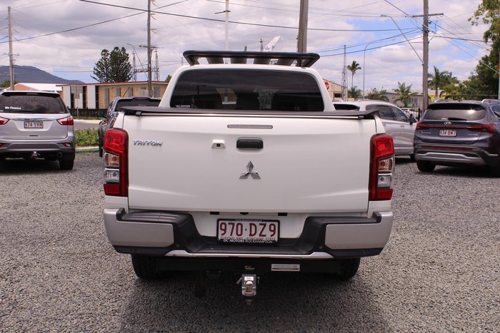 2021 Mitsubishi Triton GLX