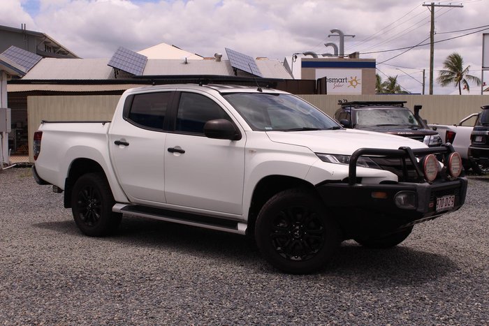 2021 Mitsubishi Triton GLX