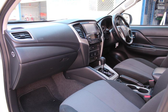 2021 Mitsubishi Triton GLX