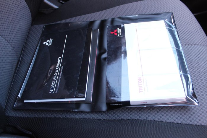 2021 Mitsubishi Triton GLX