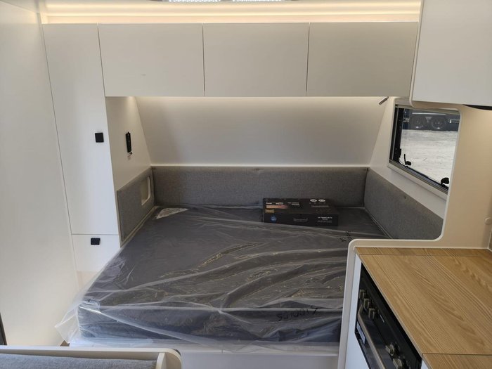 2025 New Age Caravans Manta Ray 15' Escape Mr15e
