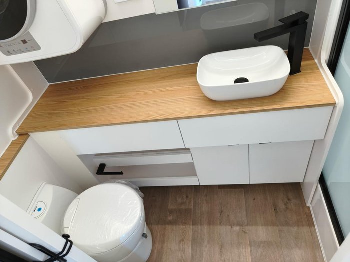 2025 New Age Caravans Manta Ray 15Ft Escape