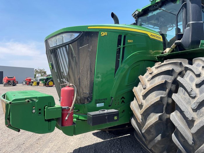 2022 John Deere 9R 590 Green