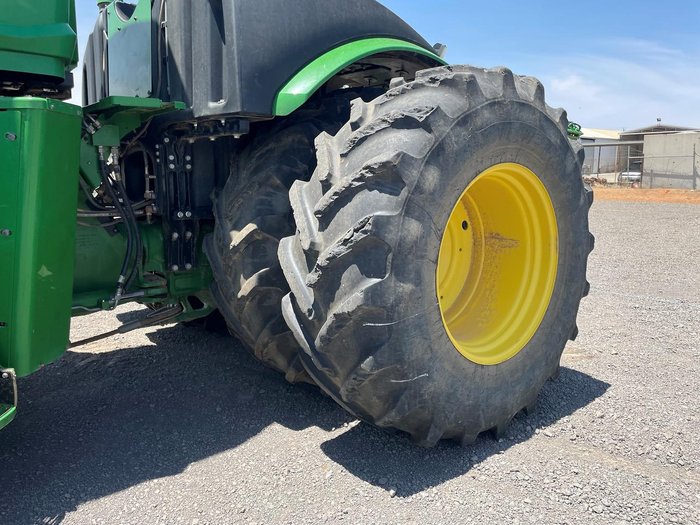 2022 John Deere 9R 590 Green