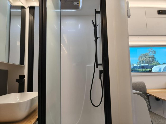 2025 New Age Caravans Manta Ray 15' Escape Mr15e