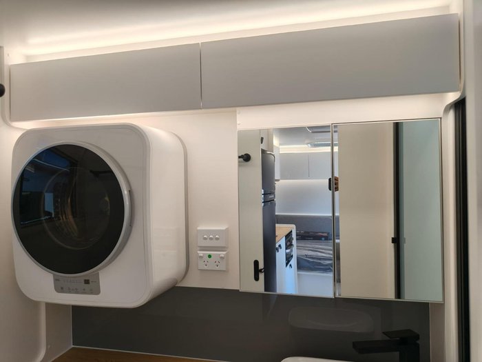 2025 New Age Caravans Manta Ray 15' Escape Mr15e