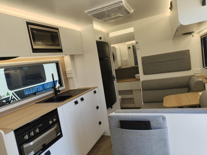 2025 New Age Caravans Manta Ray 15' Escape Mr15e
