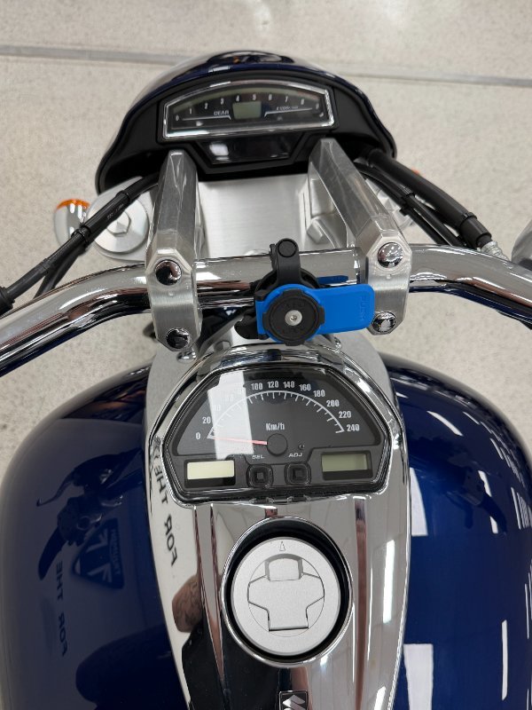 2011 Suzuki VZR 1800 BOULEVARD (M109R)