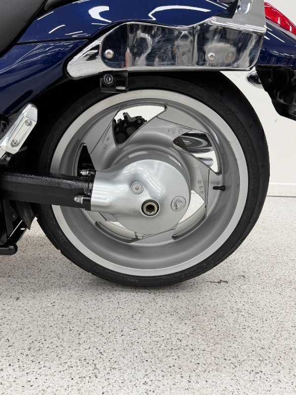 2011 Suzuki VZR 1800 BOULEVARD (M109R)