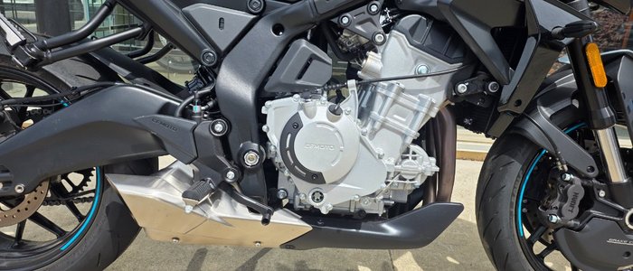 2025 CFMOTO 2025 CF MOTO 675CC 675NK ABS Aerolite Grey