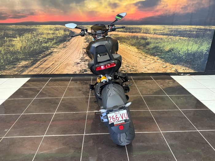 2021 Ducati DIAVEL 1260 S RED BLACK