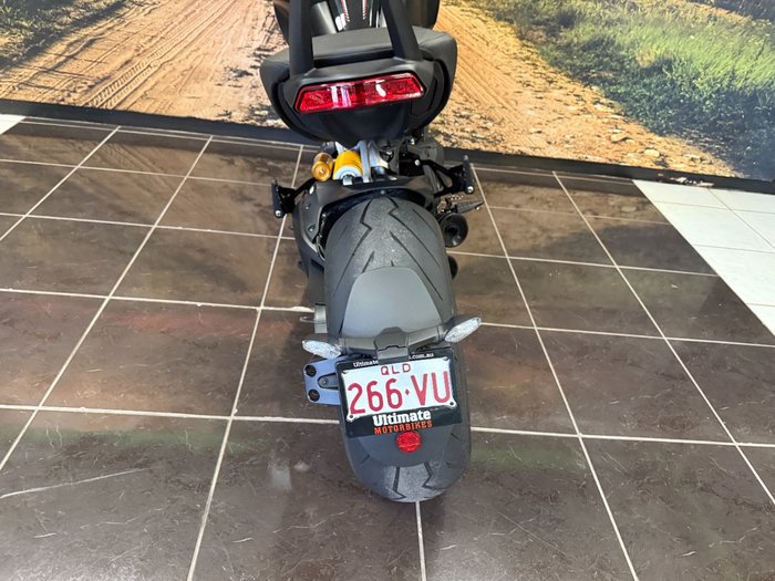 2021 Ducati DIAVEL 1260 S RED BLACK