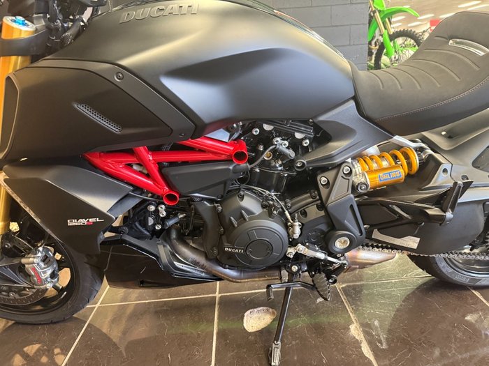 2021 Ducati DIAVEL 1260 S RED BLACK