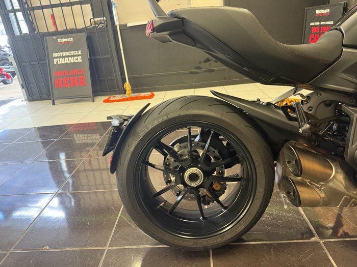 2021 Ducati DIAVEL 1260 S RED BLACK