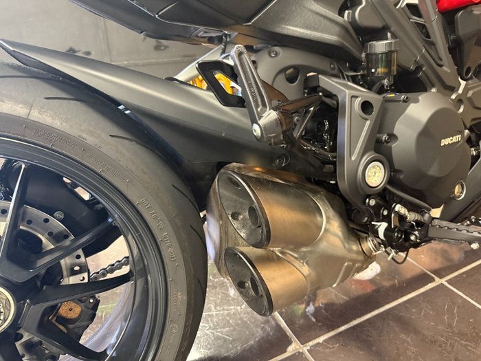 2021 Ducati DIAVEL 1260 S RED BLACK