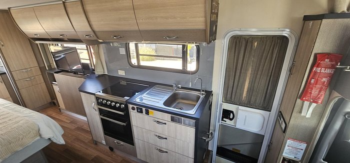 2016 Avida Esperance