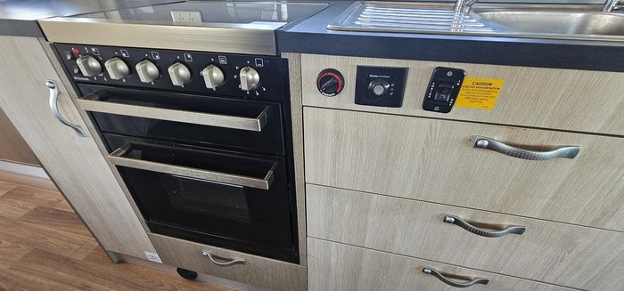 2016 Avida Esperance