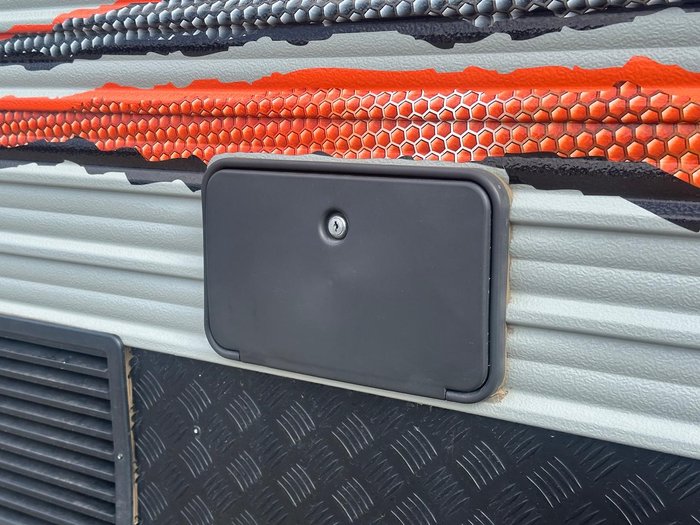 2022 JB Caravans 19'6 Dirt Road Xtreme Rear Door