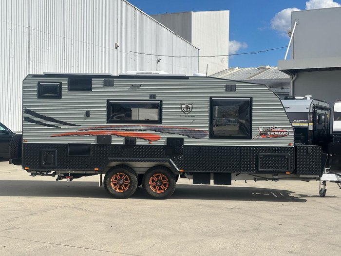 2022 JB Caravans 19'6 Dirt Road Xtreme Rear Door