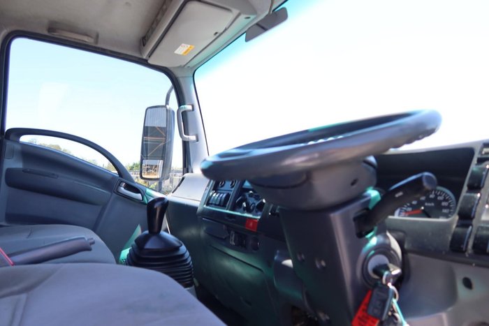 2013 Isuzu N Series NPR 400