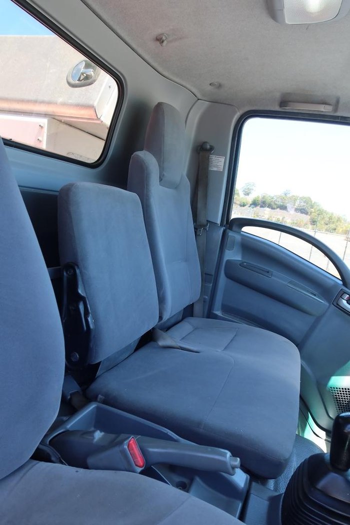2013 Isuzu N Series NPR 400