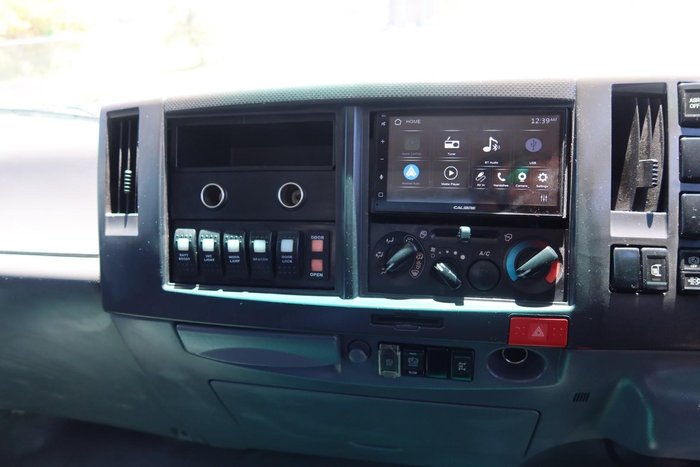2013 Isuzu N Series NPR 400