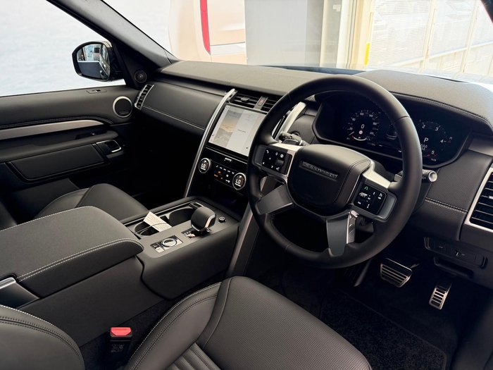 2025 Land Rover Discovery D350 Dynamic HSE