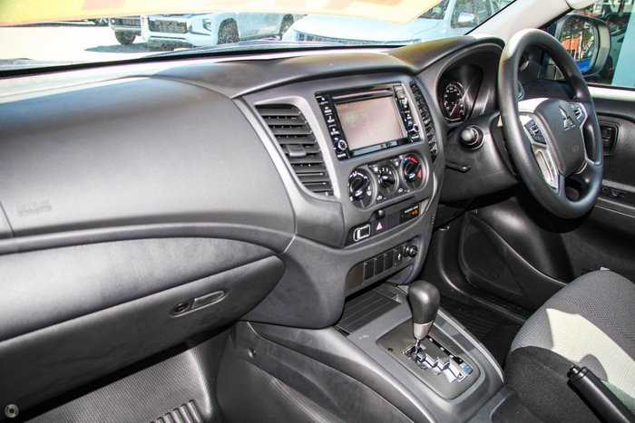 2019 Mitsubishi Triton GLX ADAS