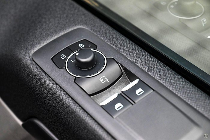 2025 Ford Tourneo Titanium X