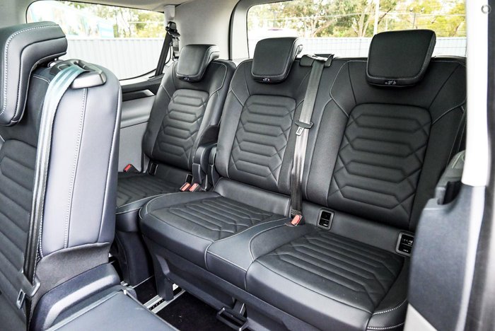 2025 Ford Tourneo Titanium X